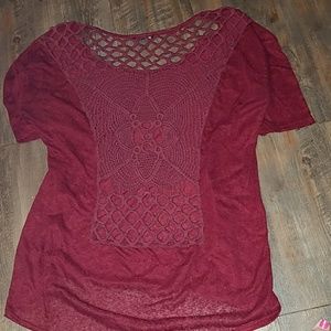 Deb short sleeve tee cut out design in back L